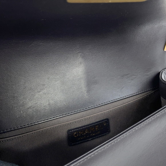 Chanel Chain Shoulder Bag with Coco Mark, Boy A67086 CHANEL - Picture 12 of 16